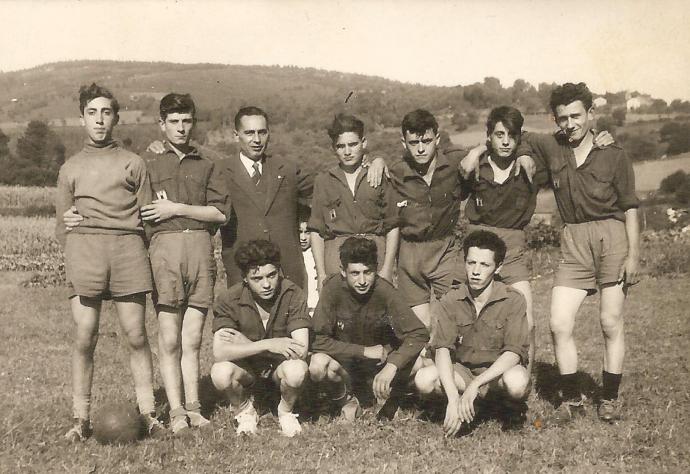 Equipo de fútbol do "Frente de Juventudes"
